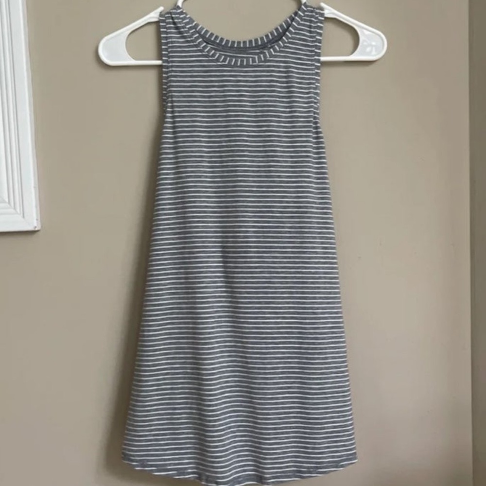 Lululemon open back Tank top